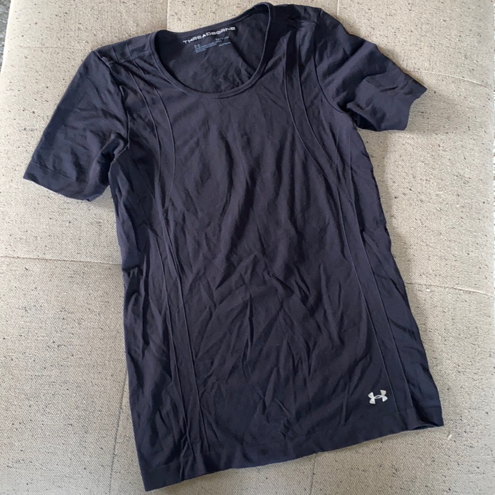 Women’s athletic top